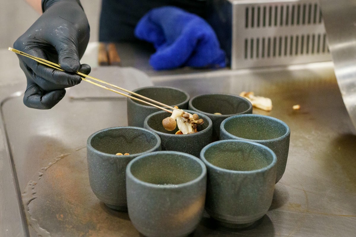 【明水然．樂】宜蘭礁溪慶生聚餐美食推薦，Google 評論4.8高分頂級無菜單鐵板燒，2000元有找的小資族大享受！