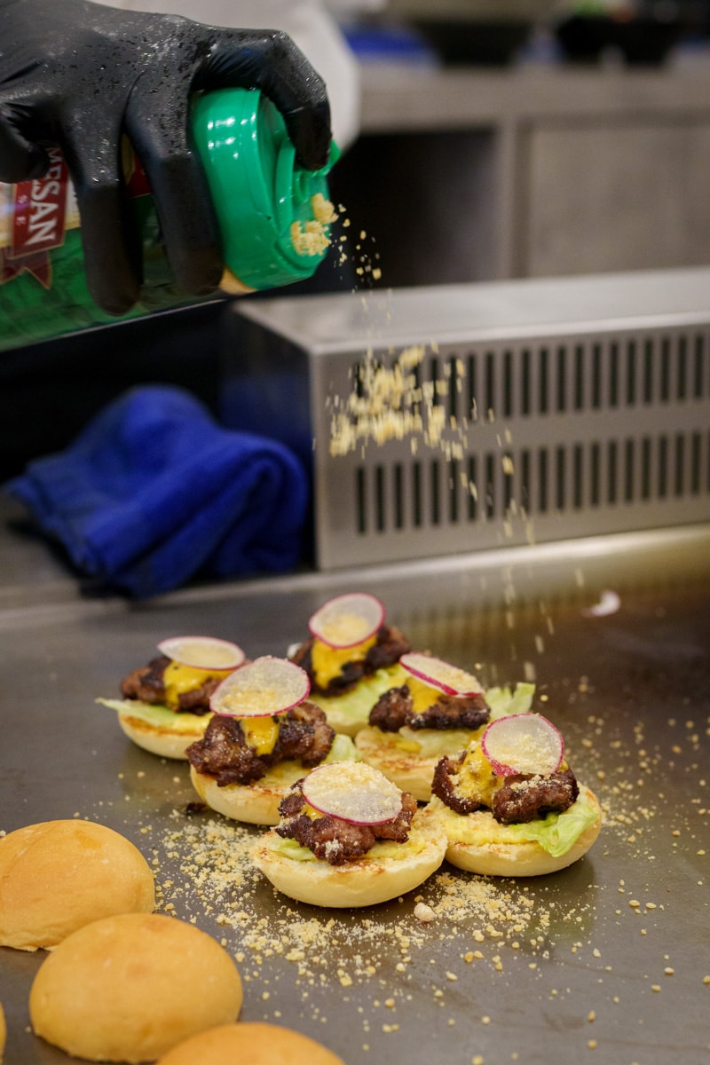 【明水然．樂】宜蘭礁溪慶生聚餐美食推薦，Google 評論4.8高分頂級無菜單鐵板燒，2000元有找的小資族大享受！