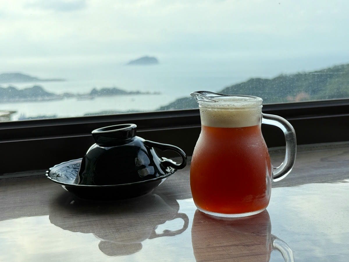 【晨午 X5 CAFE】九份老街景觀咖啡廳推薦，專業單品手沖咖啡、手作甜點，獨享壯闊山海美景！