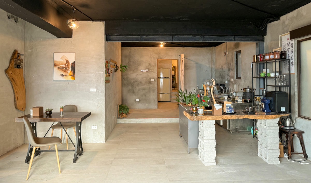 【晨午 X5 CAFE】九份老街景觀咖啡廳推薦，專業單品手沖咖啡、手作甜點，獨享壯闊山海美景！
