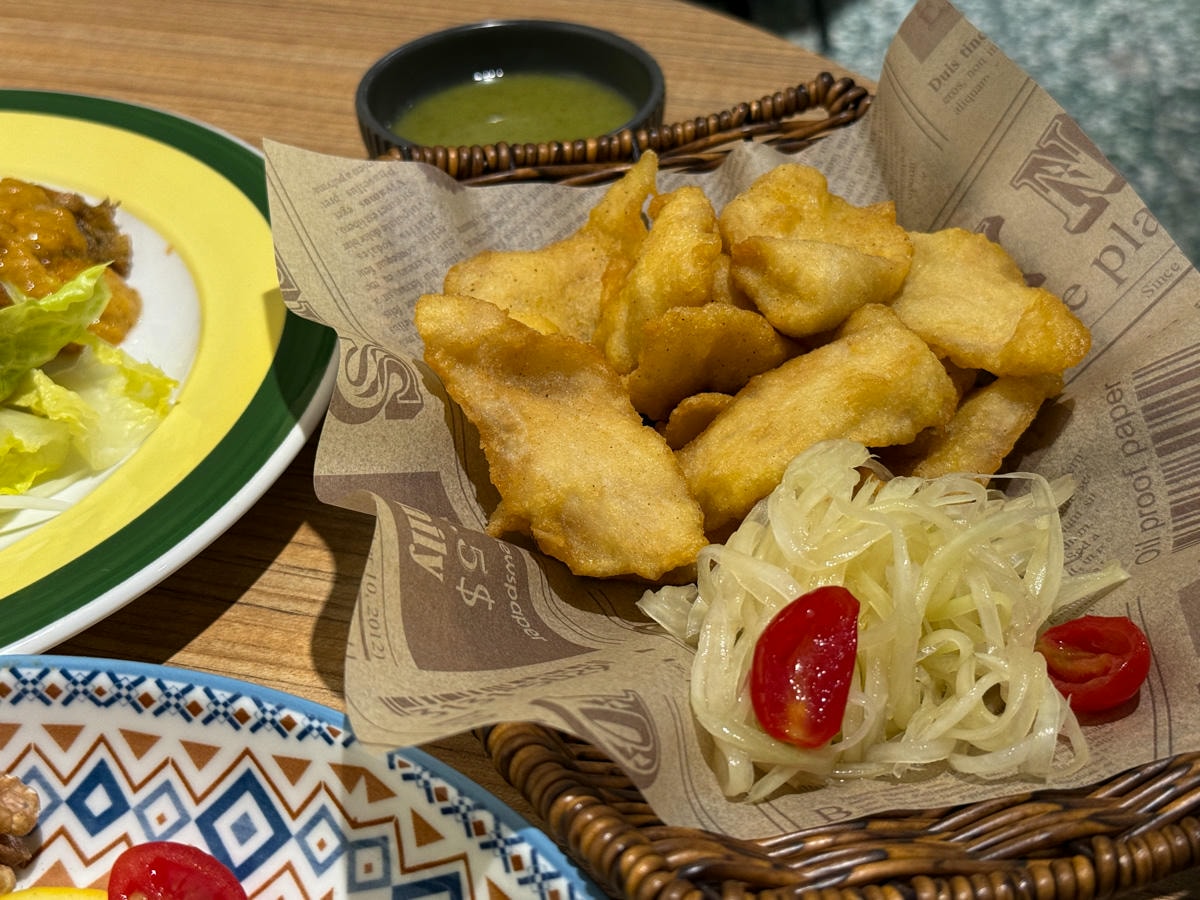 【泰妃 Thaiffee】台北行天宮評分最高美食推薦，道地泰式料理、特色飲品，深夜咖啡廳聚會人氣首選！