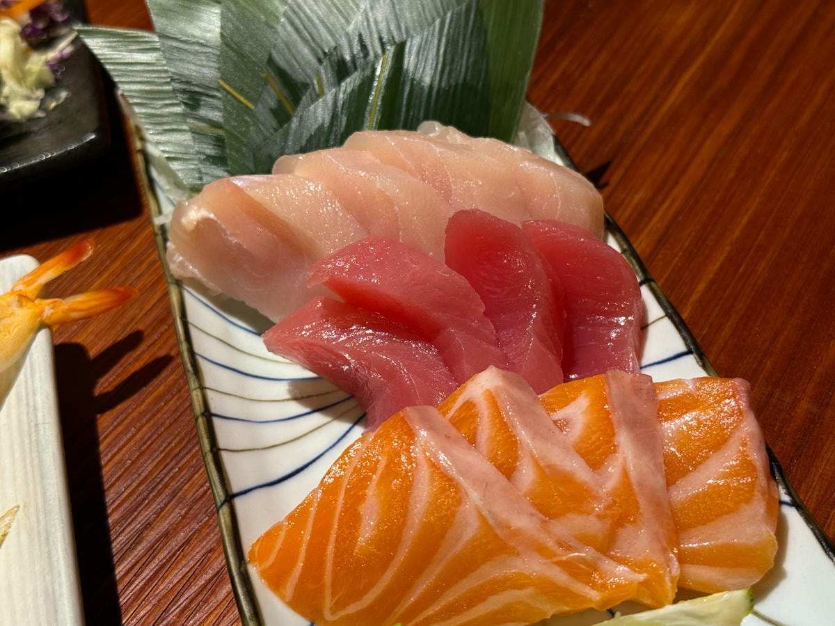 【鏊屋 串燒/壽司/酒場】板橋新埔居酒屋推薦，特色必吃握壽司、刺身，大啖各式特色料理，陽明街上最美居酒屋！