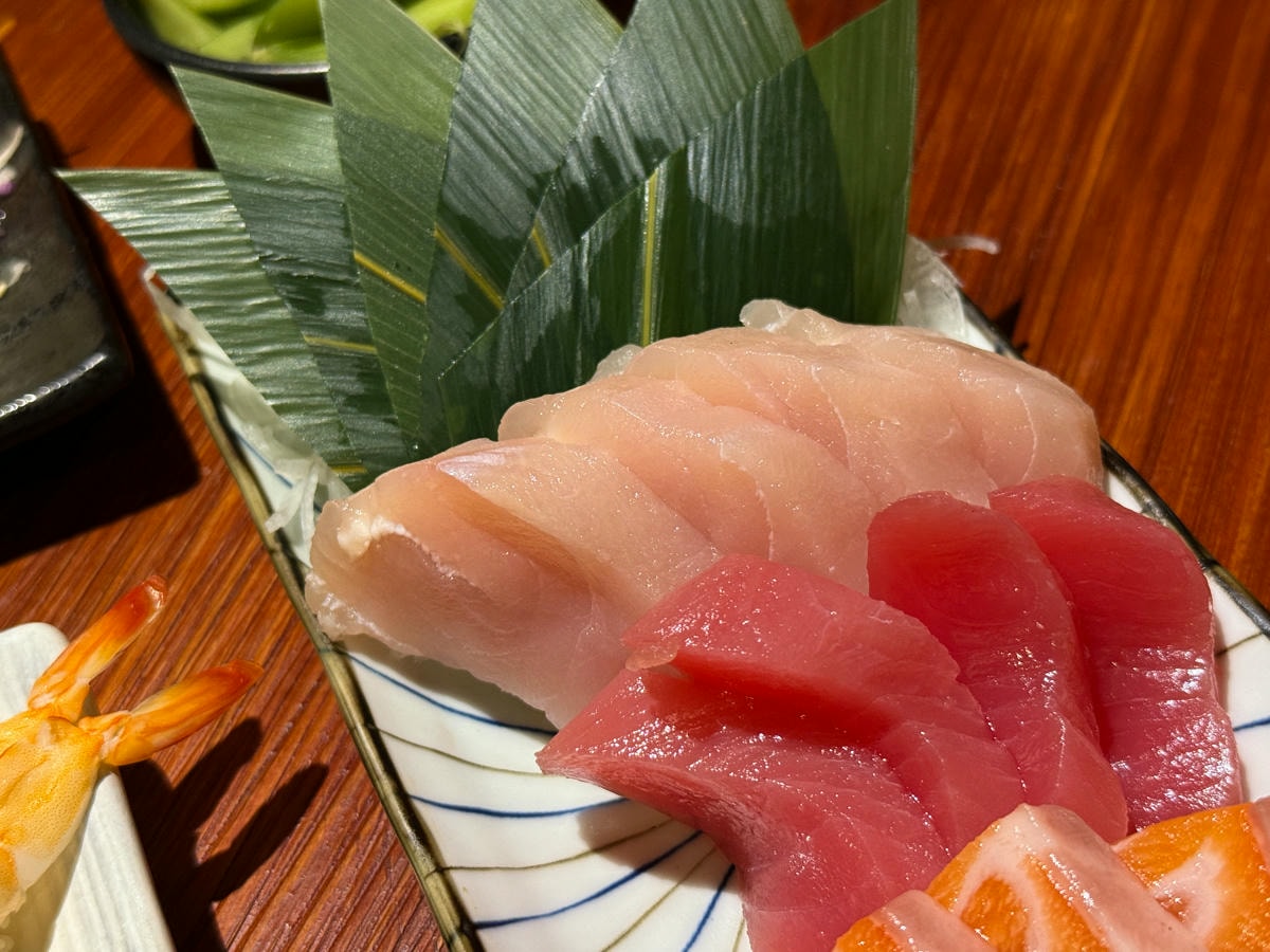 【鏊屋 串燒/壽司/酒場】板橋新埔居酒屋推薦，特色必吃握壽司、刺身，大啖各式特色料理，陽明街上最美居酒屋！