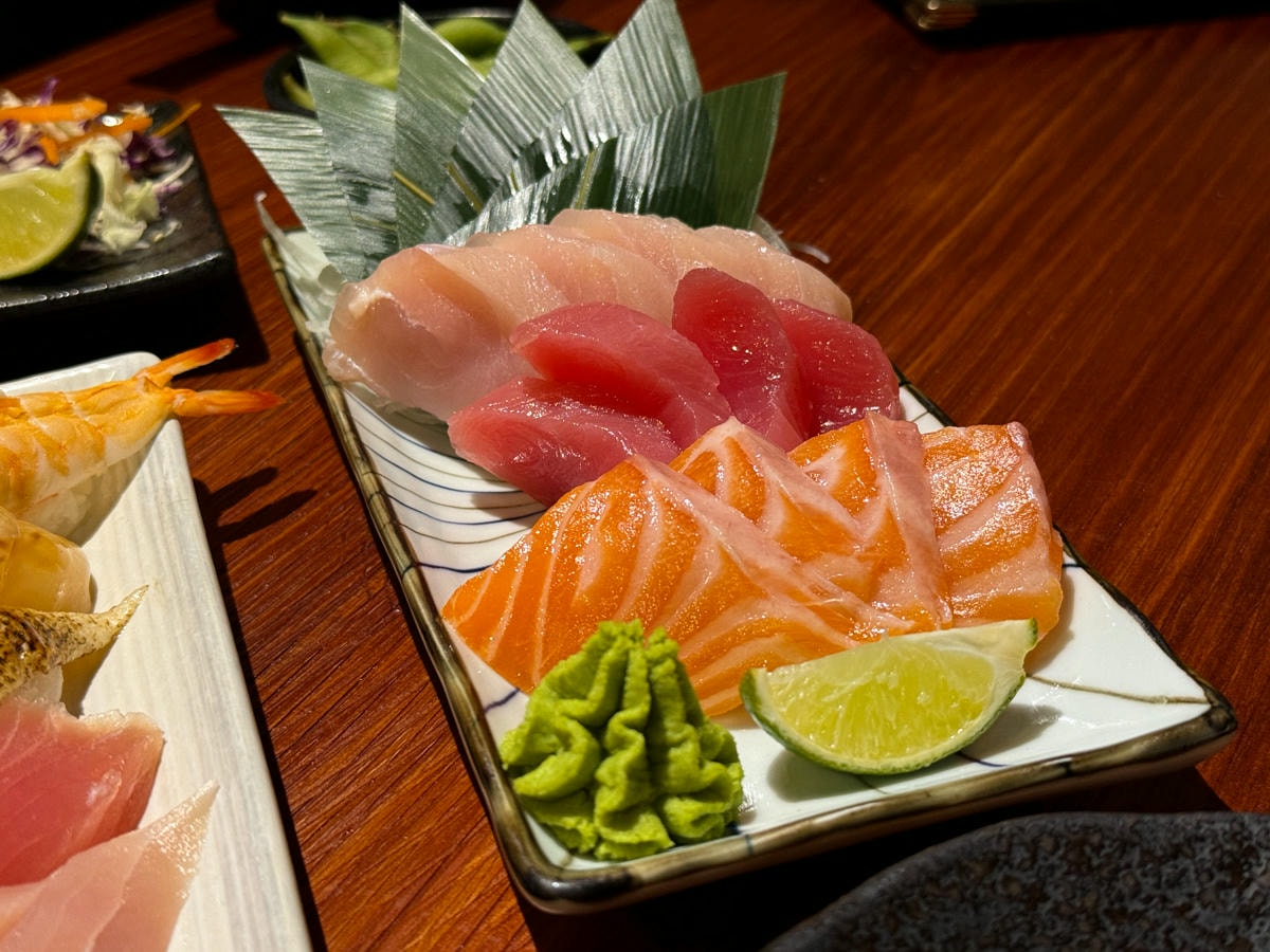 【鏊屋 串燒/壽司/酒場】板橋新埔居酒屋推薦，特色必吃握壽司、刺身，大啖各式特色料理，陽明街上最美居酒屋！