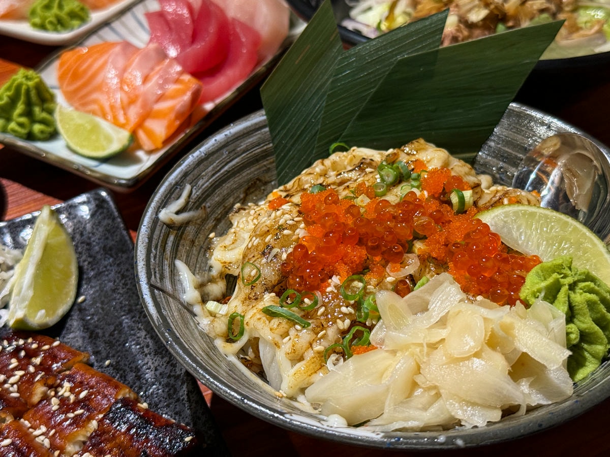【鏊屋 串燒/壽司/酒場】板橋新埔居酒屋推薦，特色必吃握壽司、刺身，大啖各式特色料理，陽明街上最美居酒屋！