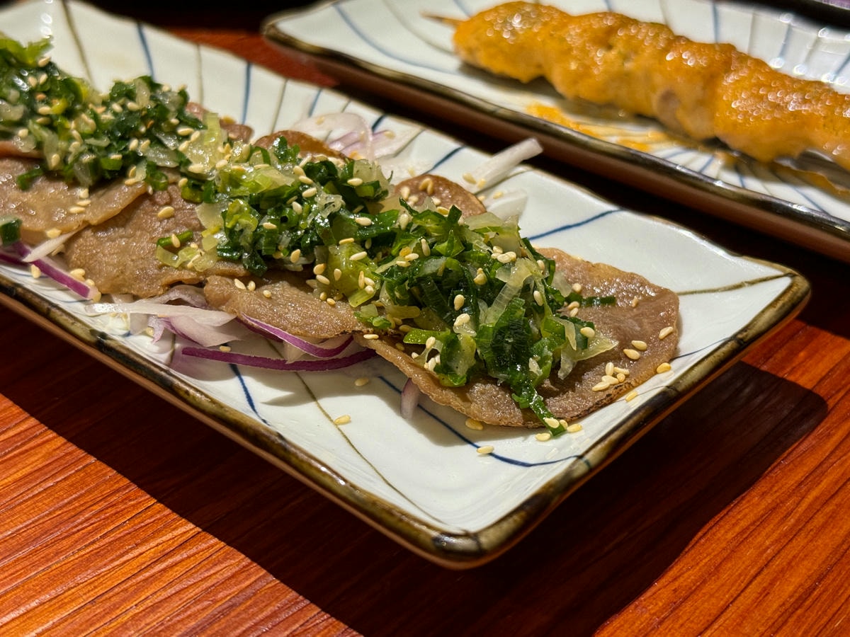 【鏊屋 串燒/壽司/酒場】板橋新埔居酒屋推薦，特色必吃握壽司、刺身，大啖各式特色料理，陽明街上最美居酒屋！