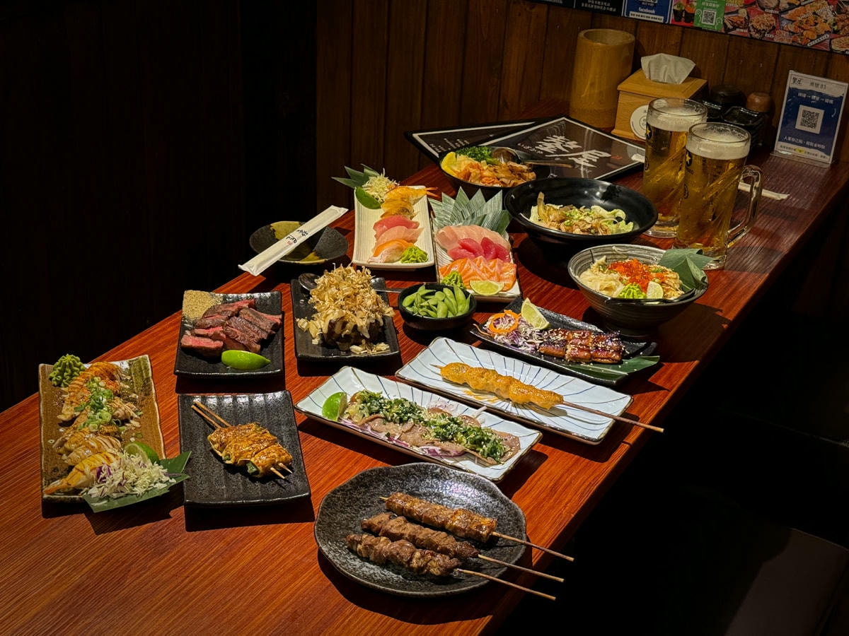 【鏊屋 串燒/壽司/酒場】板橋新埔居酒屋推薦，特色必吃握壽司、刺身，大啖各式特色料理，陽明街上最美居酒屋！