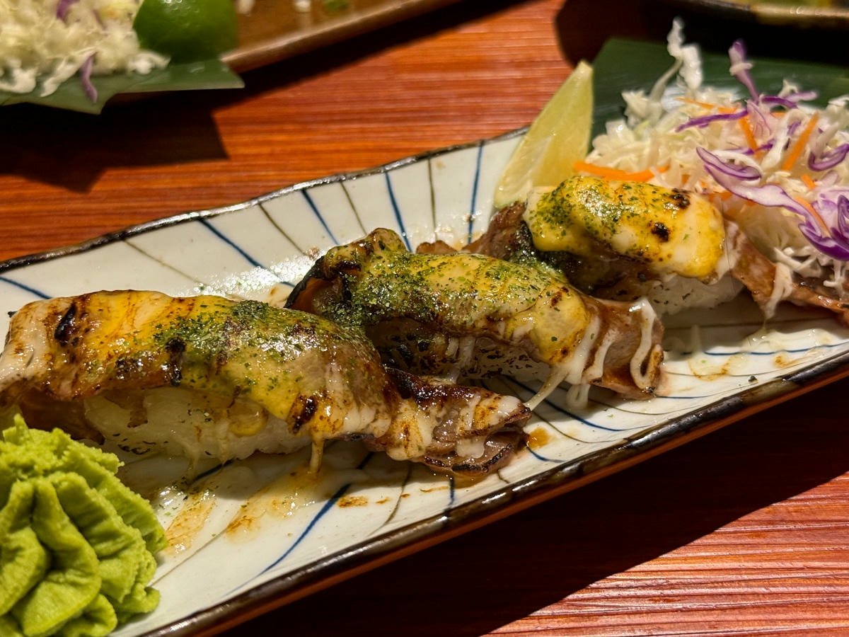 【鏊屋 串燒/壽司/酒場】板橋新埔居酒屋推薦，特色必吃握壽司、刺身，大啖各式特色料理，陽明街上最美居酒屋！