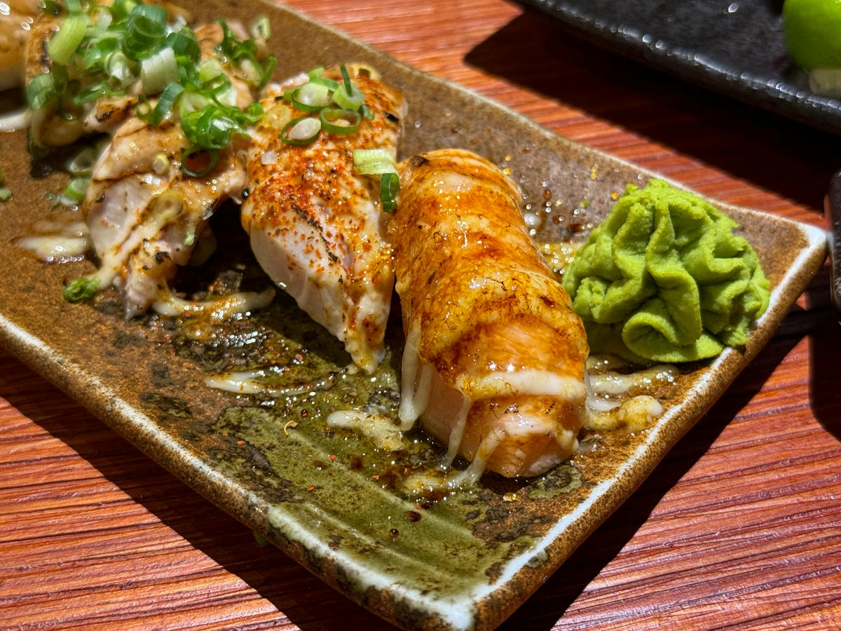 【鏊屋 串燒/壽司/酒場】板橋新埔居酒屋推薦，特色必吃握壽司、刺身，大啖各式特色料理，陽明街上最美居酒屋！