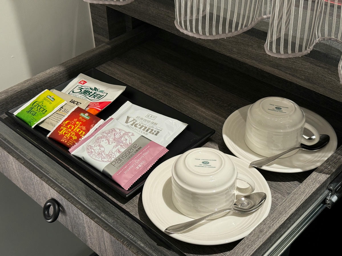 【丹迪旅店 天津店】台北中山區商旅住宿推薦，6大唯美設計房型，附24小時免費零食點心區，國外觀光客最愛旅宿！