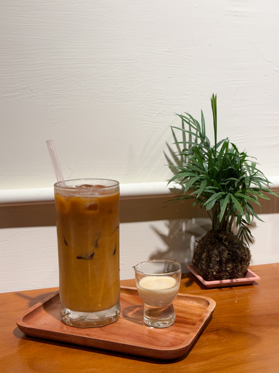 【泰妃 Thaiffee】台北行天宮評分最高美食推薦，道地泰式料理、特色飲品，深夜咖啡廳聚會人氣首選！