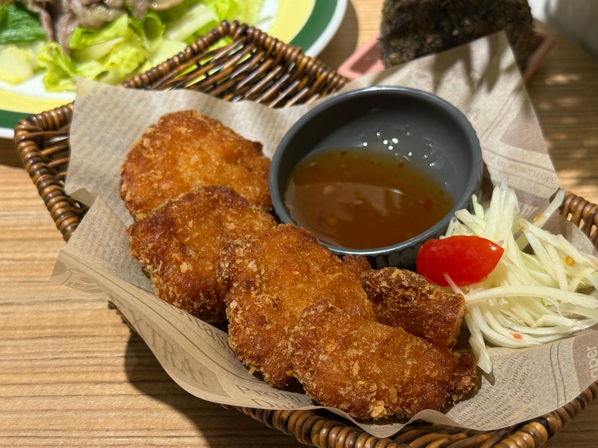 【泰妃 Thaiffee】台北行天宮評分最高美食推薦，道地泰式料理、特色飲品，深夜咖啡廳聚會人氣首選！