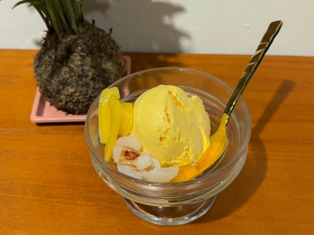 【泰妃 Thaiffee】台北行天宮評分最高美食推薦，道地泰式料理、特色飲品，深夜咖啡廳聚會人氣首選！
