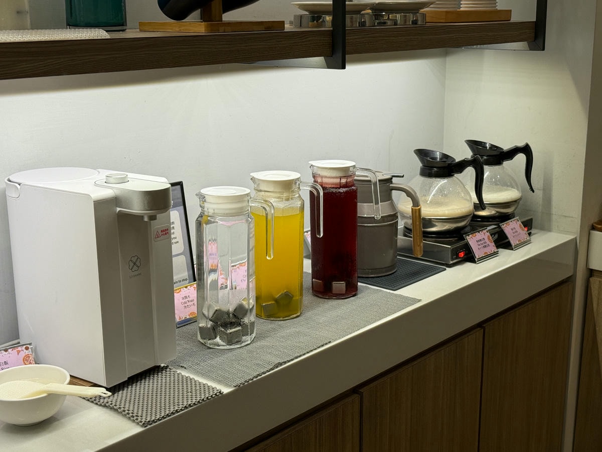【丹迪旅店 天津店】台北中山區商旅住宿推薦，6大唯美設計房型，附24小時免費零食點心區，國外觀光客最愛旅宿！