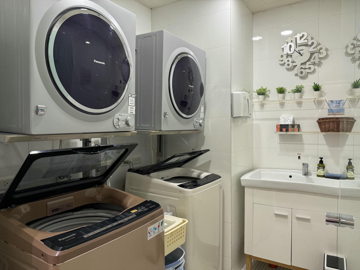 【丹迪旅店 天津店】台北中山區商旅住宿推薦，6大唯美設計房型，附24小時免費零食點心區，國外觀光客最愛旅宿！