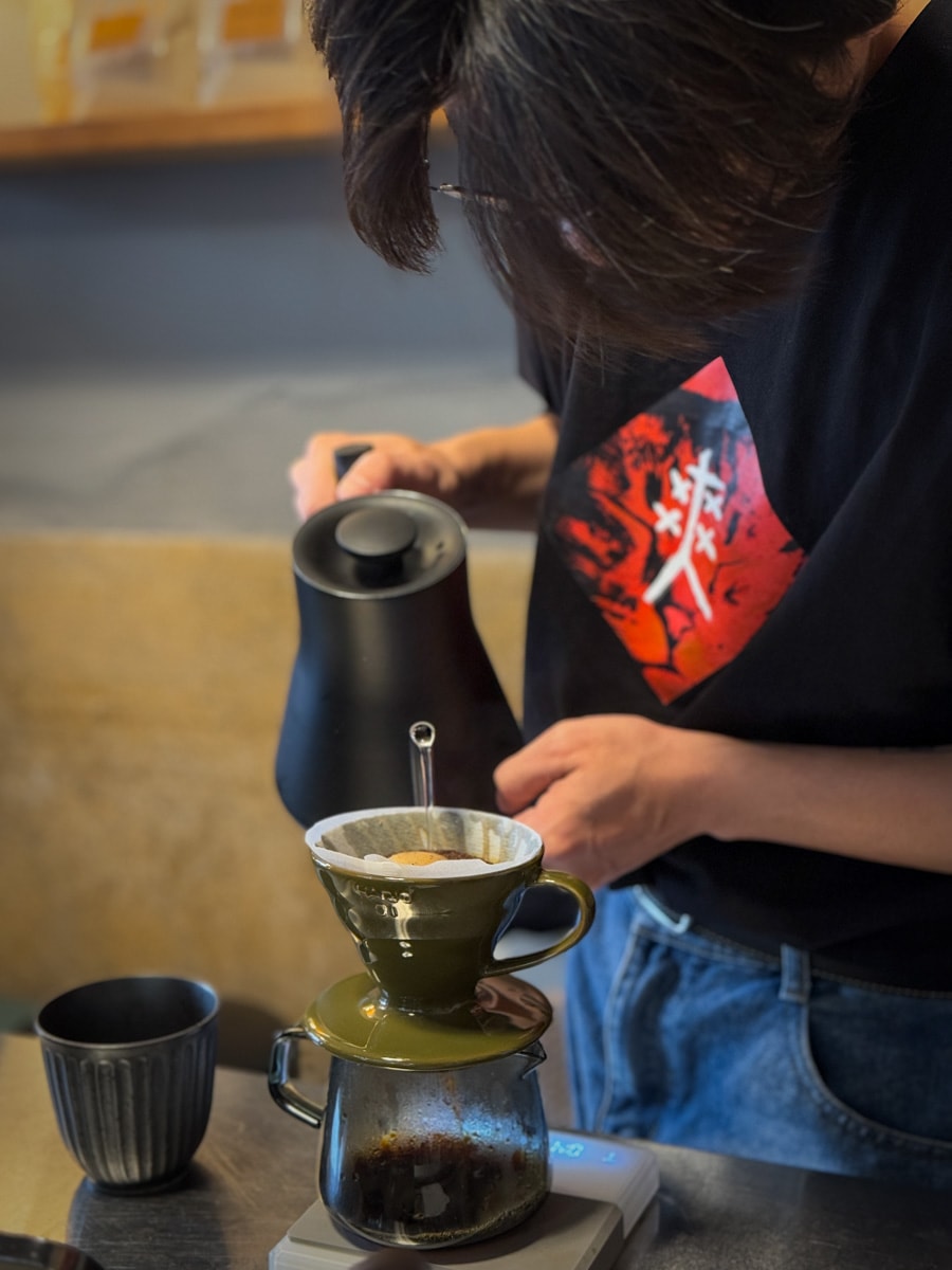 【街貓咖啡店】台南中西區老宅咖啡廳推薦,必喝精緻手沖咖啡,多款手作特色甜點,深夜咖啡廳首選! - 第19張圖 【街貓咖啡店】台南中西區老宅咖啡廳推薦,必喝精緻手沖咖啡,多款手作特色甜點,深夜咖啡廳首選!