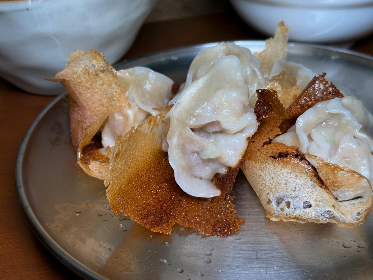 【敬.人生】台南中西區特色煎餃美食推薦，必吃會爆汁的日式煎餃、古早味家常飯食，在地人最愛的溫馨餐廳！