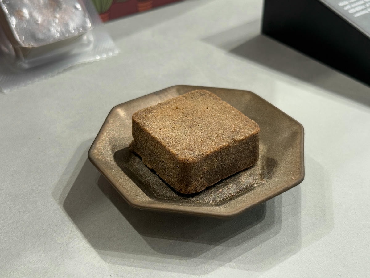 【熊后 BearQueen】台北赤峰街隱藏版伴手禮美食推薦，觀光客最愛超人氣絕美牛軋餅禮盒，台灣最用心的牛軋餅領導品牌！
