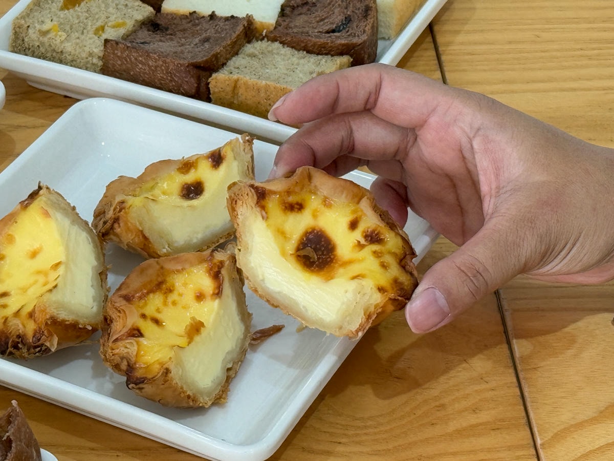 【Feeling18 巧克力工房】南投埔里人氣名產美食推薦，特色必吃義式手工冰淇淋、藏心巧克力、曲奇餅乾，在地最強伴手禮！