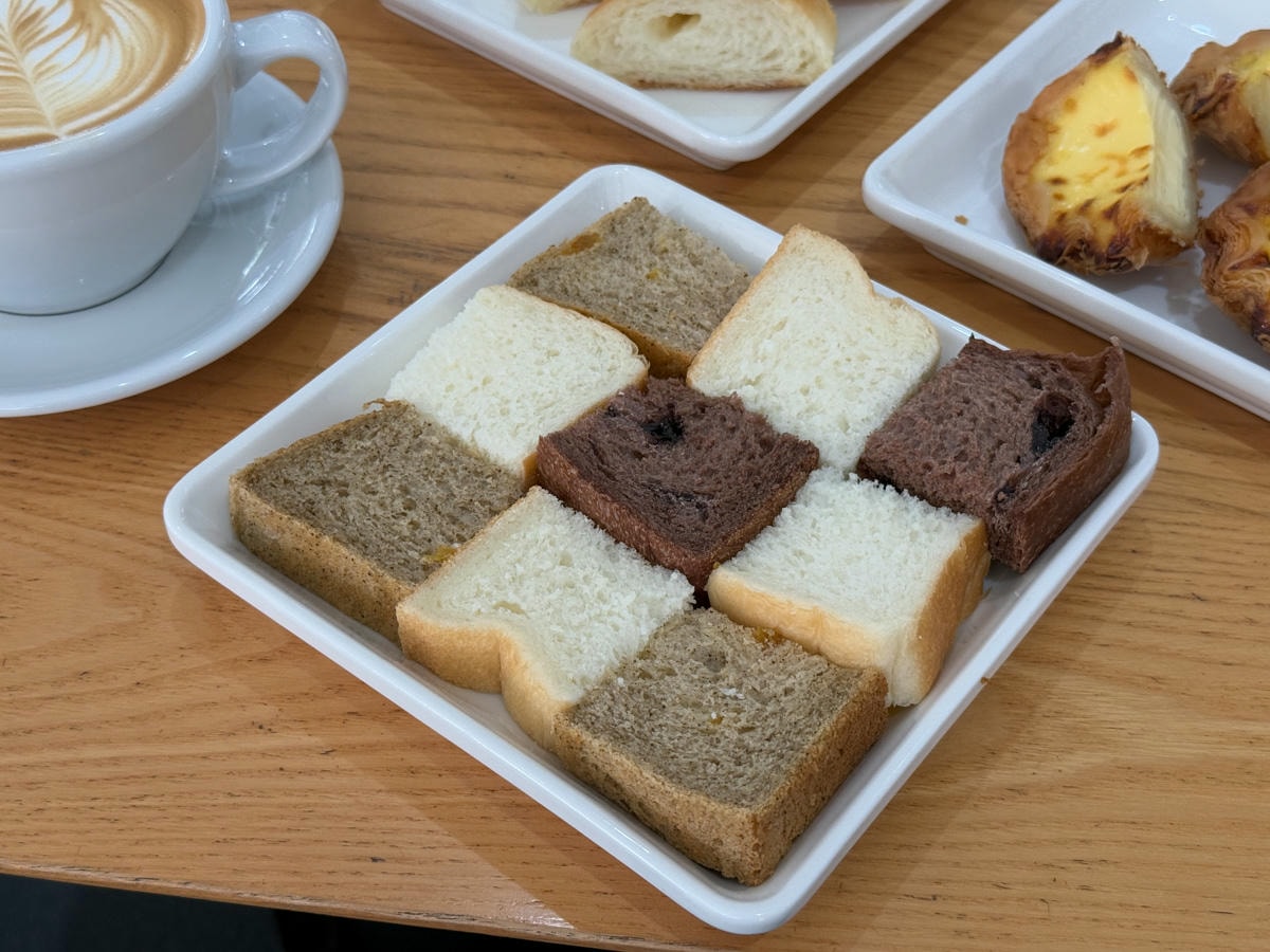 【Feeling18 巧克力工房】南投埔里人氣名產美食推薦，特色必吃義式手工冰淇淋、藏心巧克力、曲奇餅乾，在地最強伴手禮！