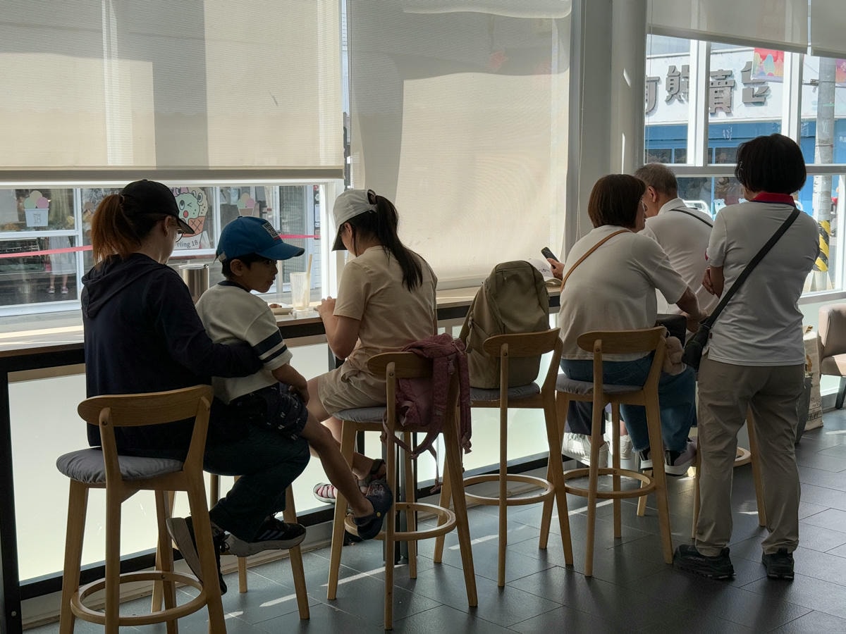 【Feeling18 巧克力工房】南投埔里人氣名產美食推薦，特色必吃義式手工冰淇淋、藏心巧克力、曲奇餅乾，在地最強伴手禮！
