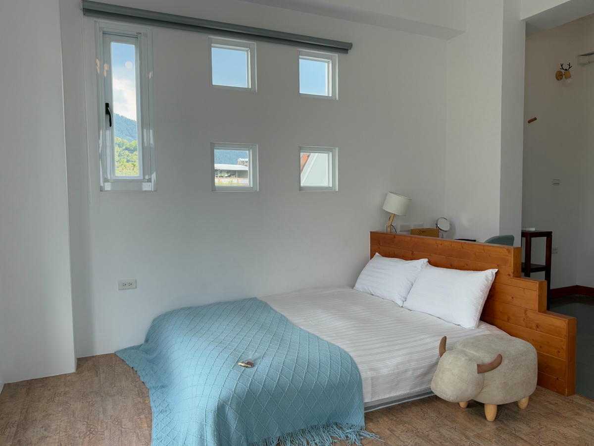 【希爾拉Villa】南投埔里包棟住宿推薦，7間絕美房型，寬敞客廳與齊全廚房設備，附18度C生吐司自行DIY早餐！