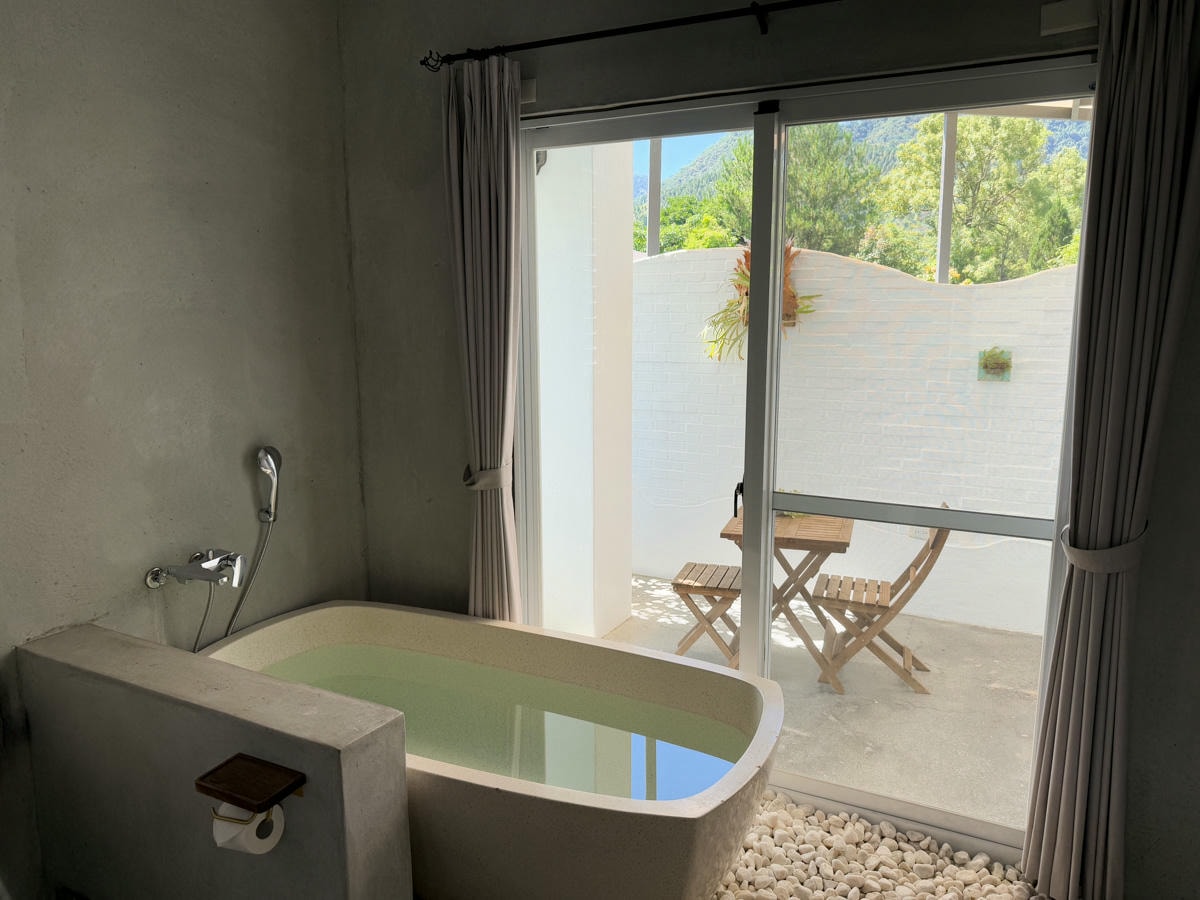 【希爾拉Villa】南投埔里包棟住宿推薦，7間絕美房型，寬敞客廳與齊全廚房設備，附18度C生吐司自行DIY早餐！