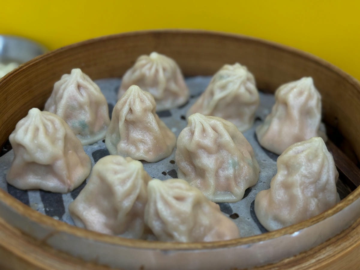【永新豆漿 竹林總店】永和人氣必吃早餐推薦，特色必點燒餅、鹹豆漿加蛋、小籠湯包秒殺賣完！