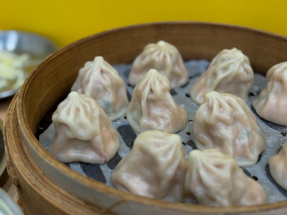 【永新豆漿 竹林總店】永和人氣必吃早餐推薦，特色必點燒餅、鹹豆漿加蛋、小籠湯包秒殺賣完！