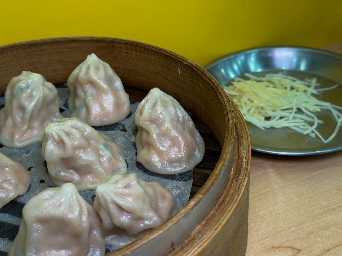 【永新豆漿 竹林總店】永和人氣必吃早餐推薦，特色必點燒餅、鹹豆漿加蛋、小籠湯包秒殺賣完！