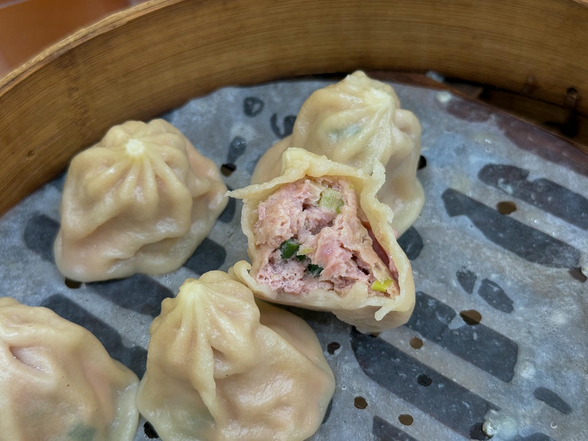 【永新豆漿 竹林總店】永和人氣必吃早餐推薦，特色必點燒餅、鹹豆漿加蛋、小籠湯包秒殺賣完！