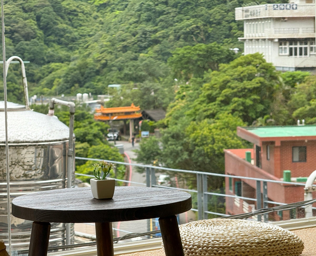 【微旅 weilu】九份老街平價住宿推薦，6大唯美房型，獨家露天觀景台遠眺山海美景！慢活渡假的休憩空間！
