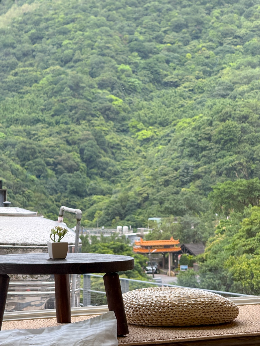 【微旅 weilu】九份老街平價住宿推薦，6大唯美房型，獨家露天觀景台遠眺山海美景！慢活渡假的休憩空間！