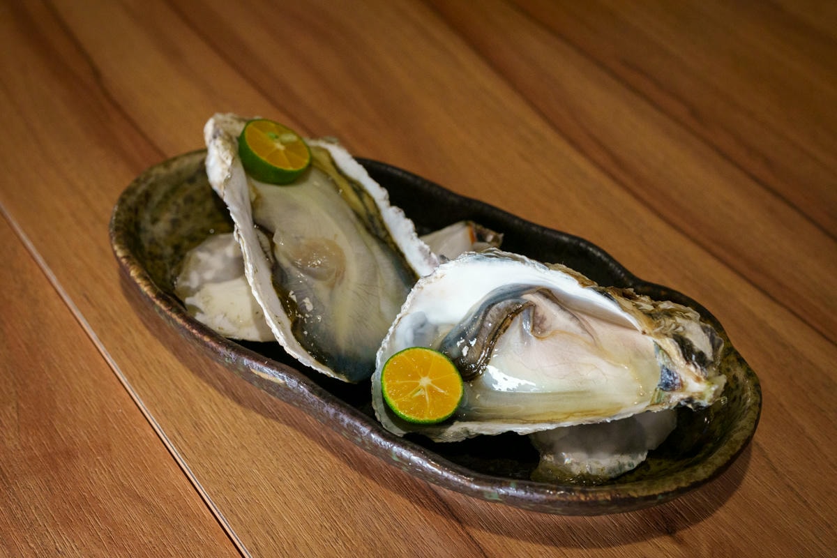 【炭舊食代】板橋平價居酒屋推薦，串燒45元起，大啖職人手作特色料理，必喝台灣道地梅酒與精釀啤酒！