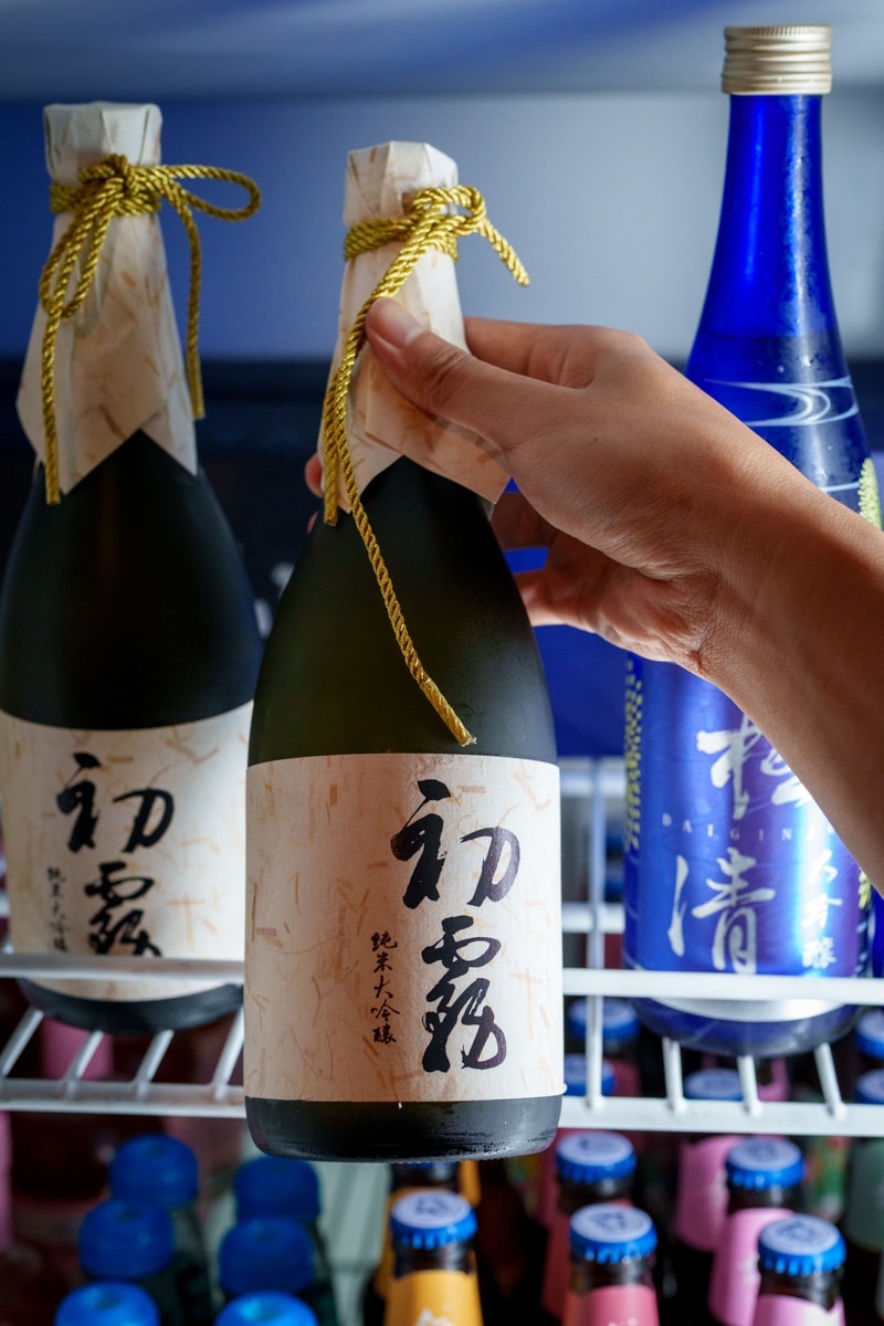 【炭舊食代】板橋平價居酒屋推薦，串燒45元起，大啖職人手作特色料理，必喝台灣道地梅酒與精釀啤酒！