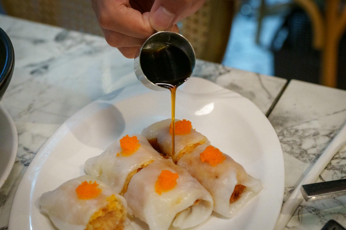【荷李活茶街】台北忠孝復興港式茶餐廳美食推薦，大啖8大系列特色港點不踩雷，超高CP值精緻多人套餐！