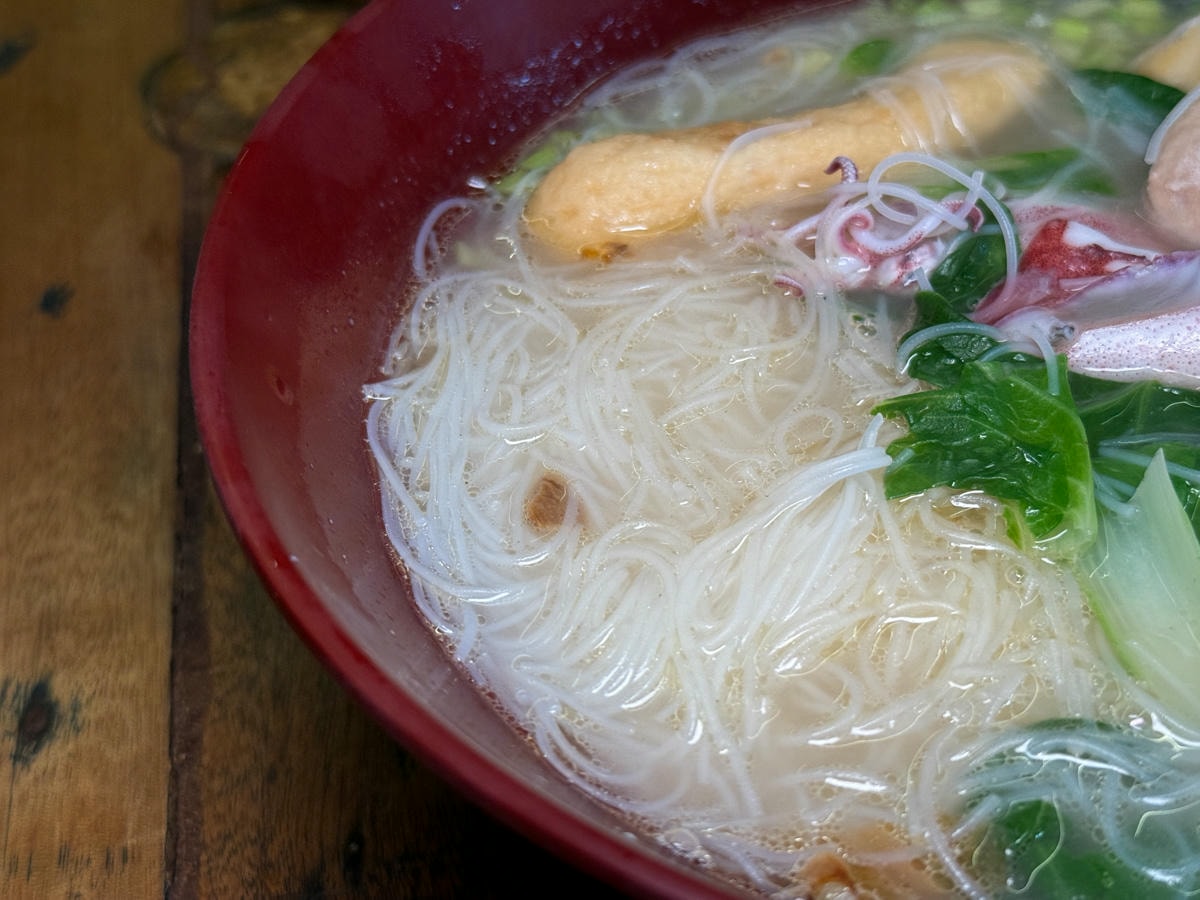 【覓 鍋】金瓜石勸濟堂美食推薦，特色必吃新鮮小卷米粉、多款特色小火鍋，黃金博物館附近美食首選！