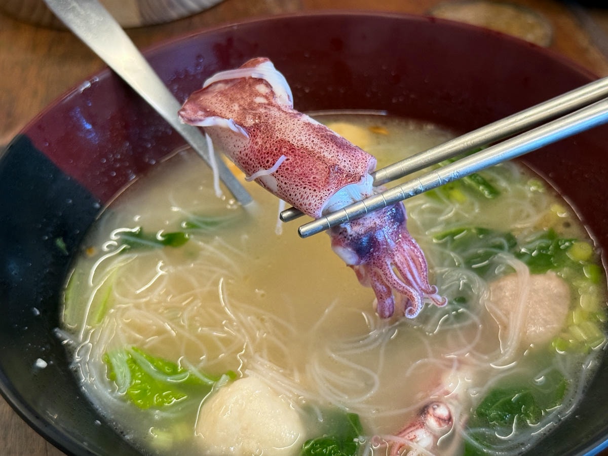 【覓 鍋】金瓜石勸濟堂美食推薦，特色必吃新鮮小卷米粉、多款特色小火鍋，黃金博物館附近美食首選！