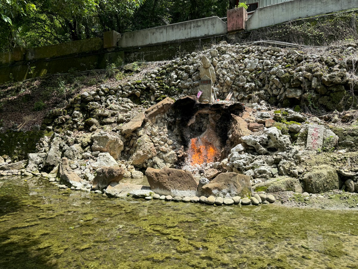 【水火同源】台南白河區私房景點推薦，欣賞水與火共存的自然景觀，曾列台灣7大奇景之一！