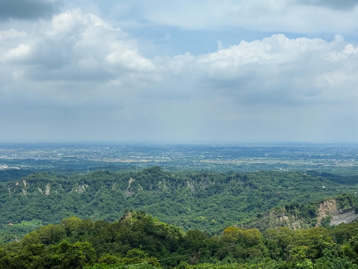 【白河關子嶺火山碧雲寺】台南關子嶺必去景點推薦，4大區巡禮參拜9大神明，台日混合風格建築，遠眺嘉南平原日落美景！