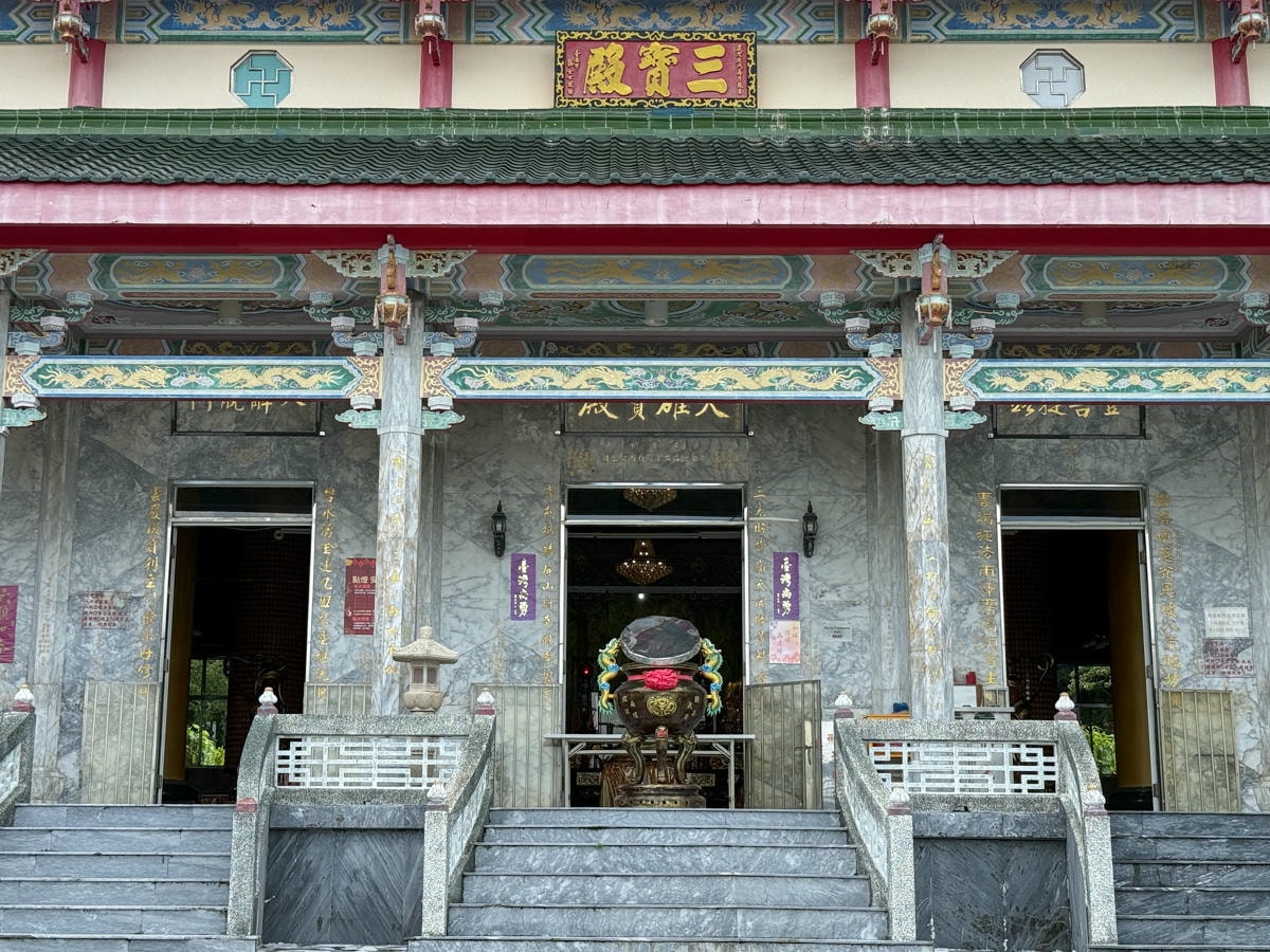 【白河關子嶺火山碧雲寺】台南關子嶺必去景點推薦，4大區巡禮參拜9大神明，台日混合風格建築，遠眺嘉南平原日落美景！