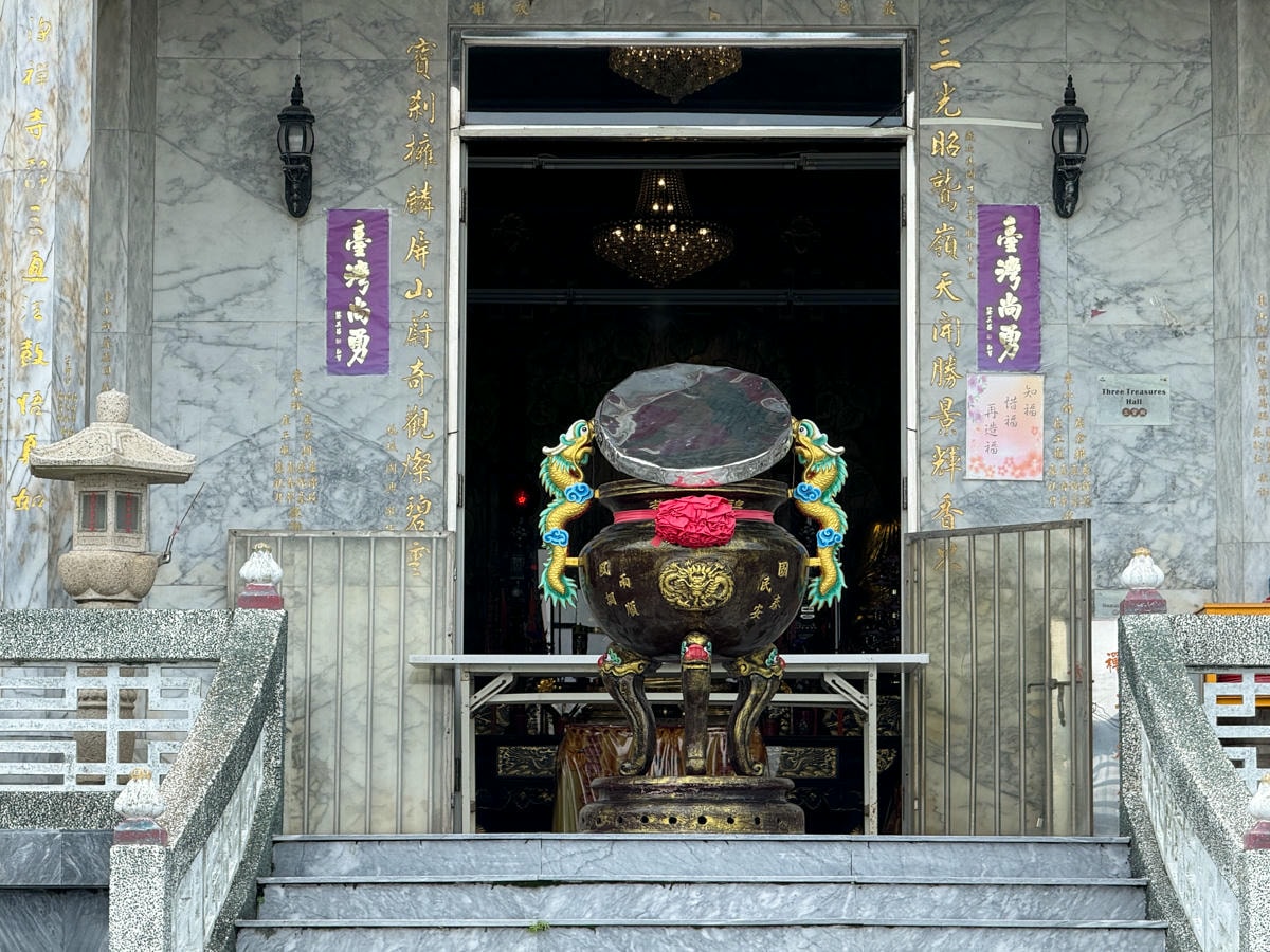 【白河關子嶺火山碧雲寺】台南關子嶺必去景點推薦，4大區巡禮參拜9大神明，台日混合風格建築，遠眺嘉南平原日落美景！