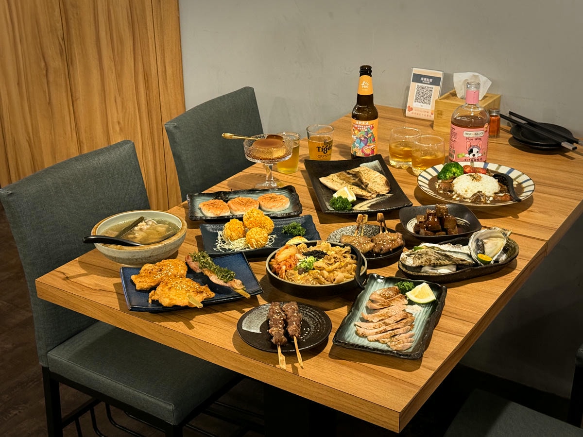 【炭舊食代】板橋平價居酒屋推薦，串燒45元起，大啖職人手作特色料理，必喝台灣道地梅酒與精釀啤酒！