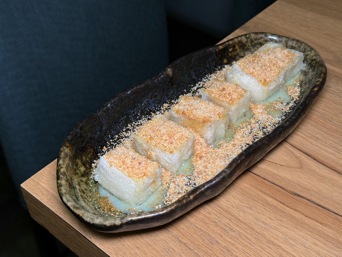 【炭舊食代】板橋平價居酒屋推薦，串燒45元起，大啖職人手作特色料理，必喝台灣道地梅酒與精釀啤酒！
