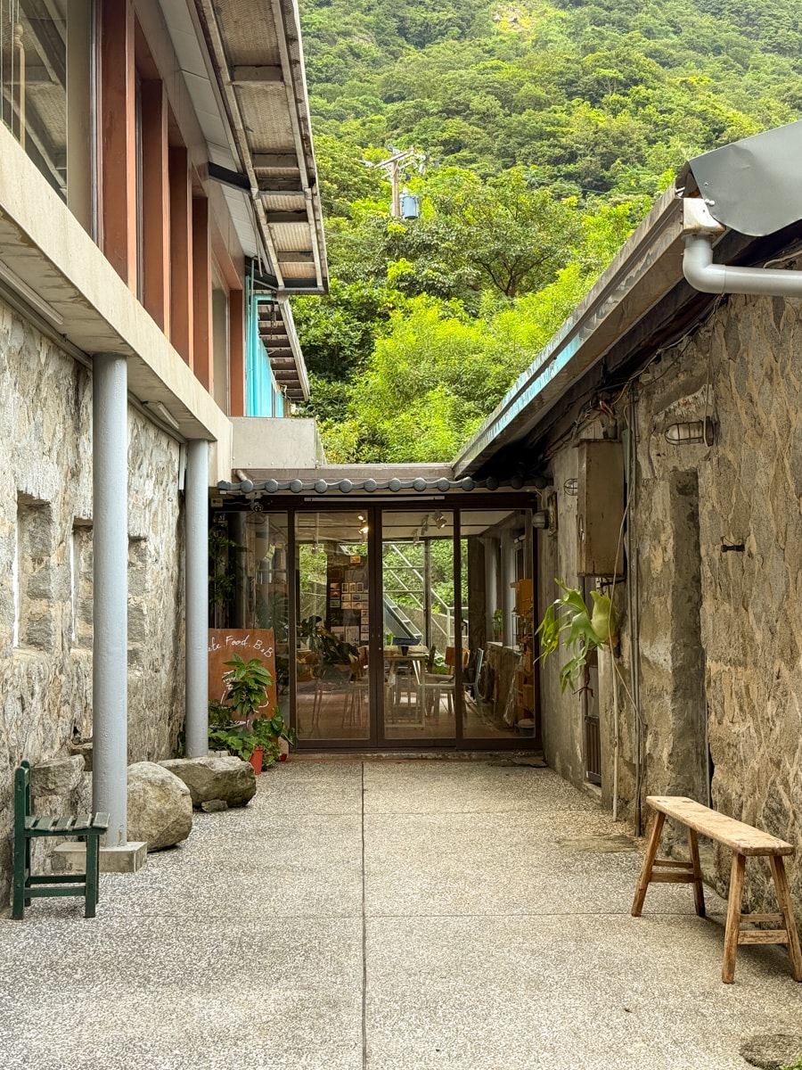 【雲山水小築-隱巷】金瓜石質感民宿推薦，3戶特色獨立小屋，享大自然幽靜住宿慢活輕旅行，大啖山城獨家暖心早餐！