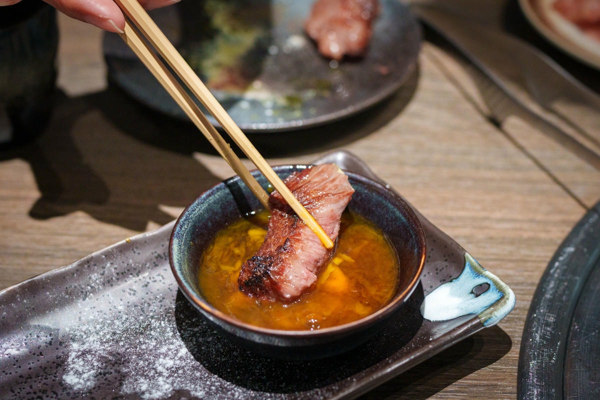 【路易奇電力公司 景安電廠】中和景安燒肉餐廳美食推薦，1570元起大啖精緻套餐，必吃頂級A5手切和牛！