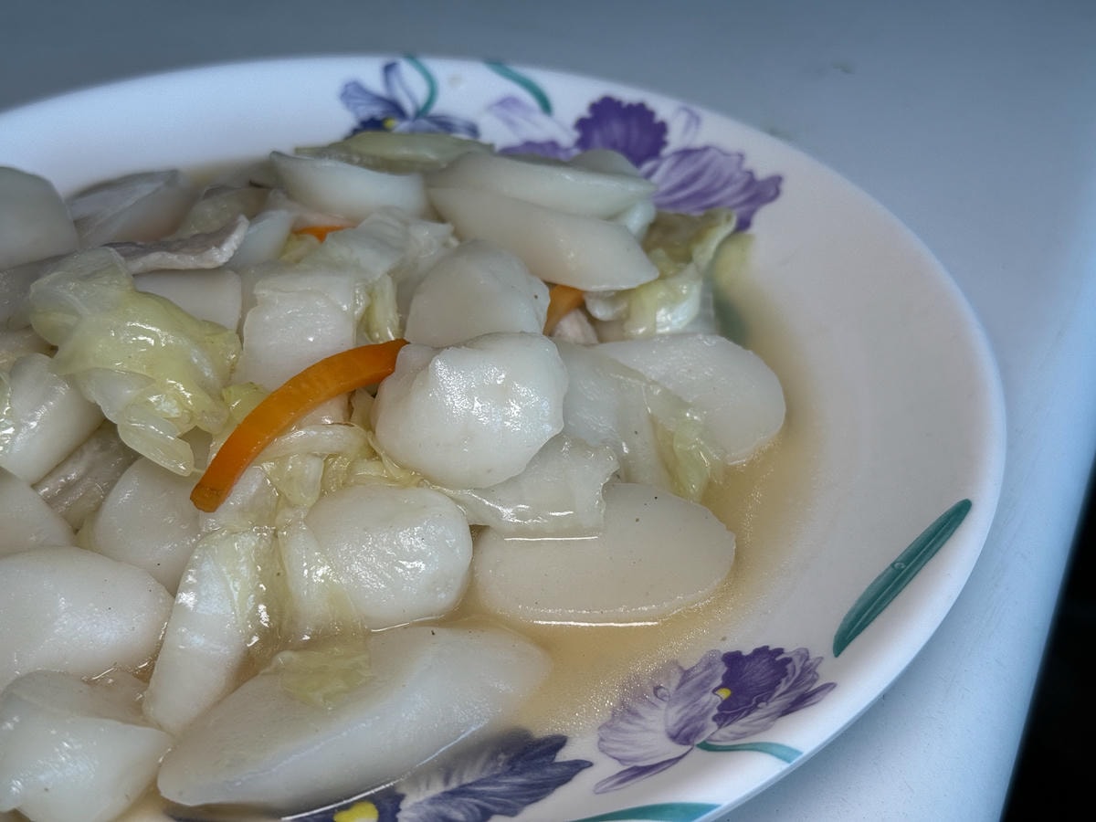 【老礦工食堂】金瓜石人氣必吃美食推薦，特色手作年糕堪稱經典，謹遵古法釀造技藝的紅麴酒糟！