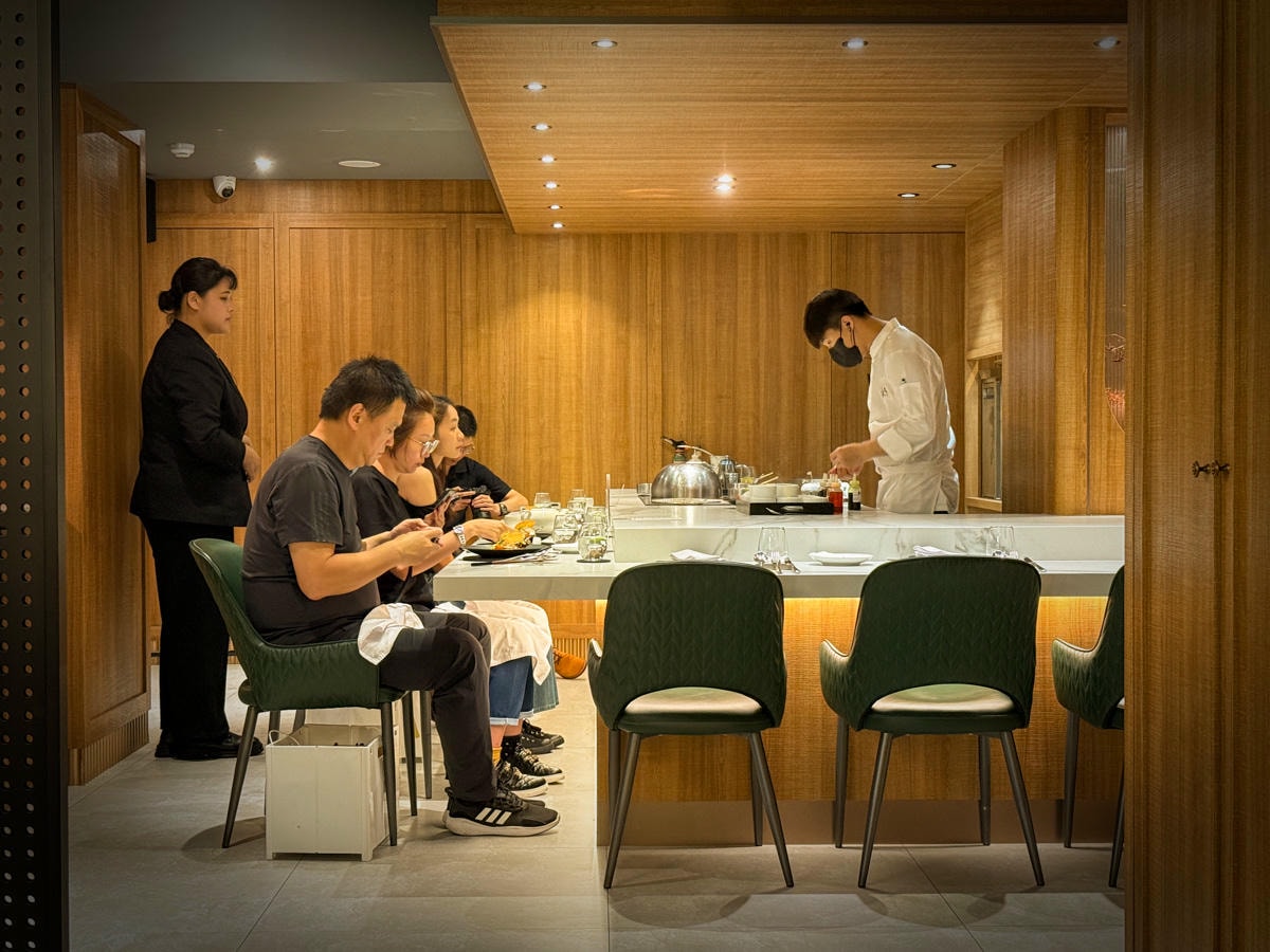 【DOWA 道和日式鐵板燒】台北東區人氣必吃美食推薦,2280元起大啖高級日式鐵板燒套餐!職人演繹頂級鐵板料理饗宴 - 第11張圖 【DOWA 道和日式鐵板燒】台北東區人氣必吃美食推薦,2280元起大啖高級日式鐵板燒套餐!職人演繹頂級鐵板料理饗宴