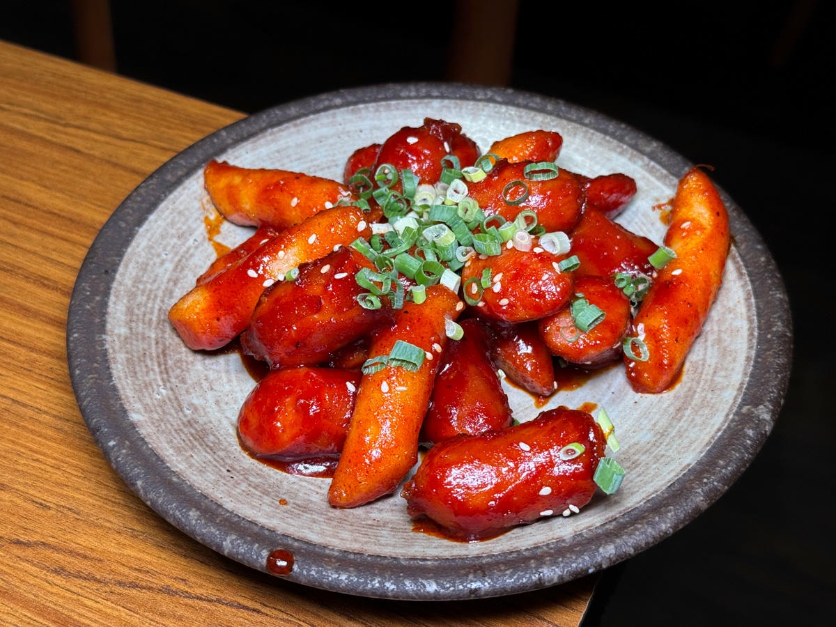 【ABV 韓式餐酒館】板橋車站附近美食餐廳推薦，大啖正宗韓式烤肉、經典韓國料理，內用小菜無限續！