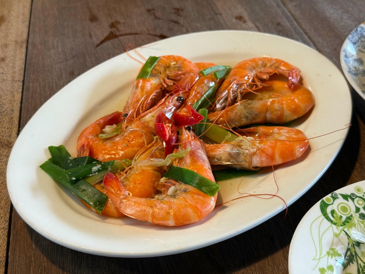 【加蜜園】花蓮赤科山美食餐廳推薦，預約制精緻合菜3000元起，人氣必吃私房無菜單料理！後院必拍金針花海秘境